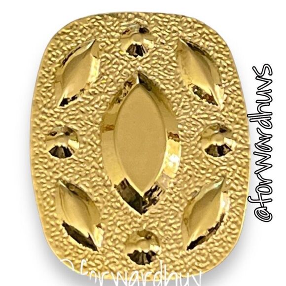 Bundle Sale 3 for $15 | Chic Gold Tone Scarf Clip - Modern Elegance - Picture 1 of 6